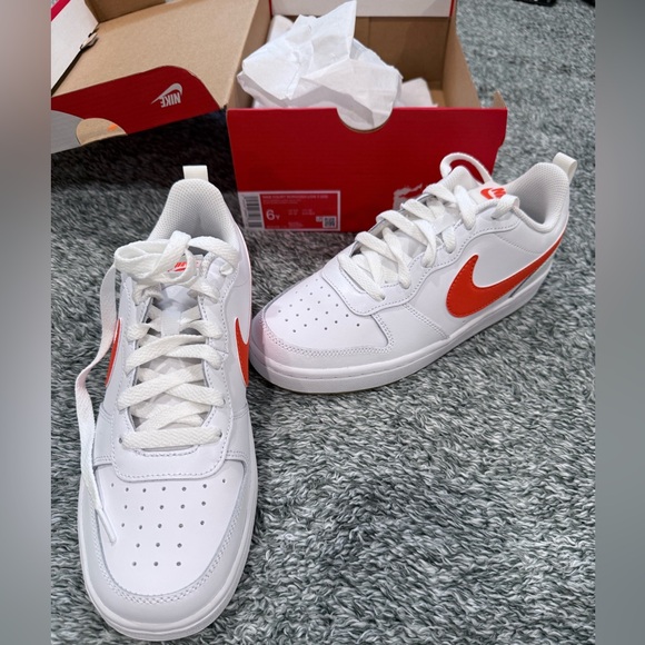 NEW Youth Nike Court Borough Low Sneakers - Picture 2 of 5